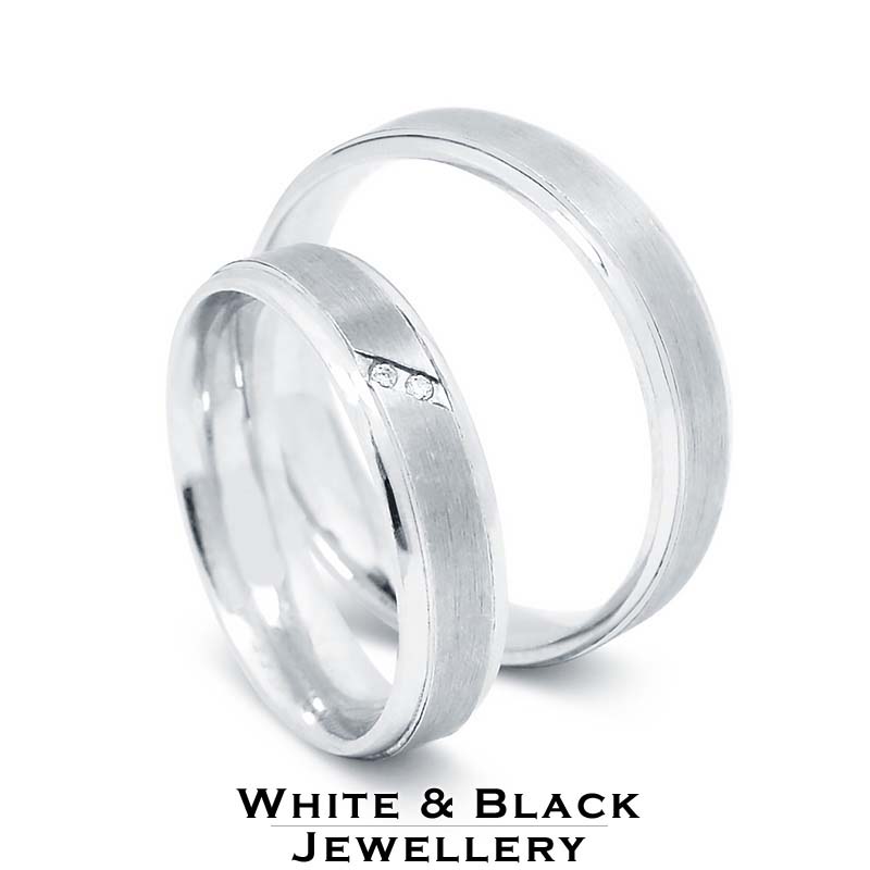 Elegáns fehérarany karikagyűrű